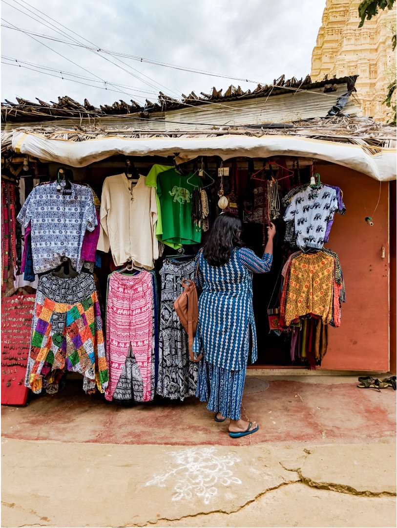 Hampi shopping